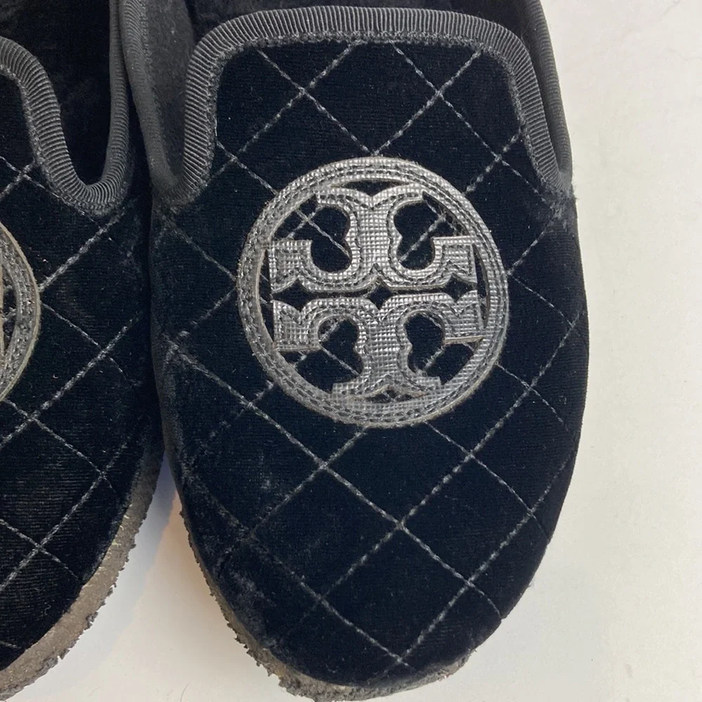 Tory Burch Billy Black Quilted Velvet Fur Loafers Crepe Sole Slippers Sz 9 Flats